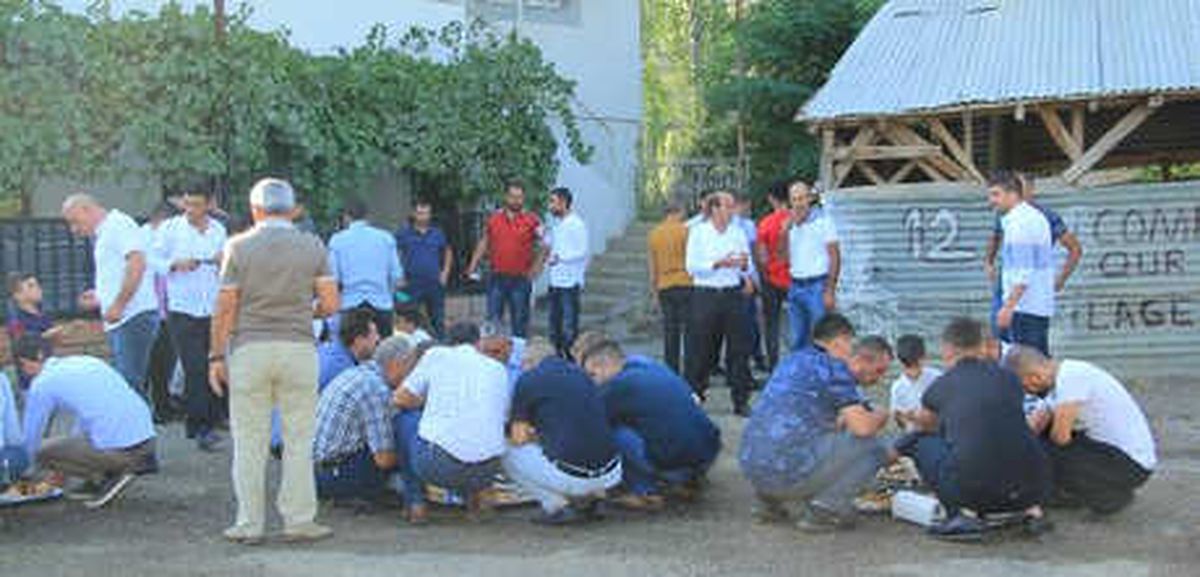 Sürekli Köyünde 100 Yıllık \'Divan Geleneği\' Bu Bayram da Sürdü