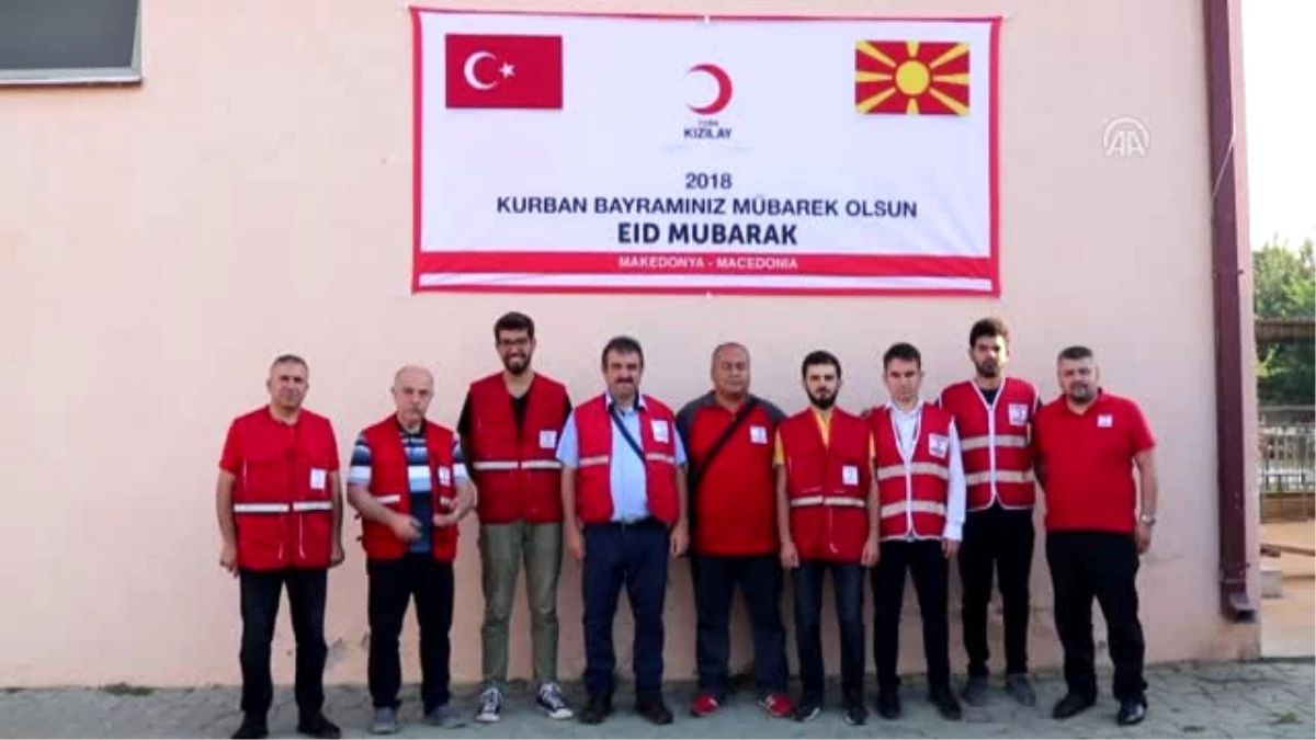 Türk Kızılayı\'ndan Makedonya\'ya Kurban Bağışı