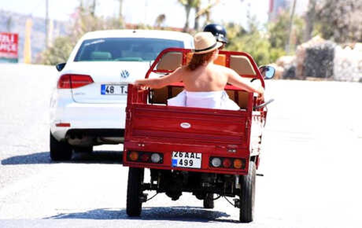 Üç Tekerlekli Motosiklet ile Bayram Ziyareti