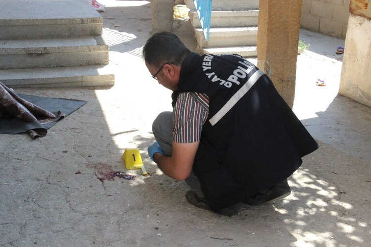 Balkondan Düşen Suriyeli Çocuk Ağır Yaralandı