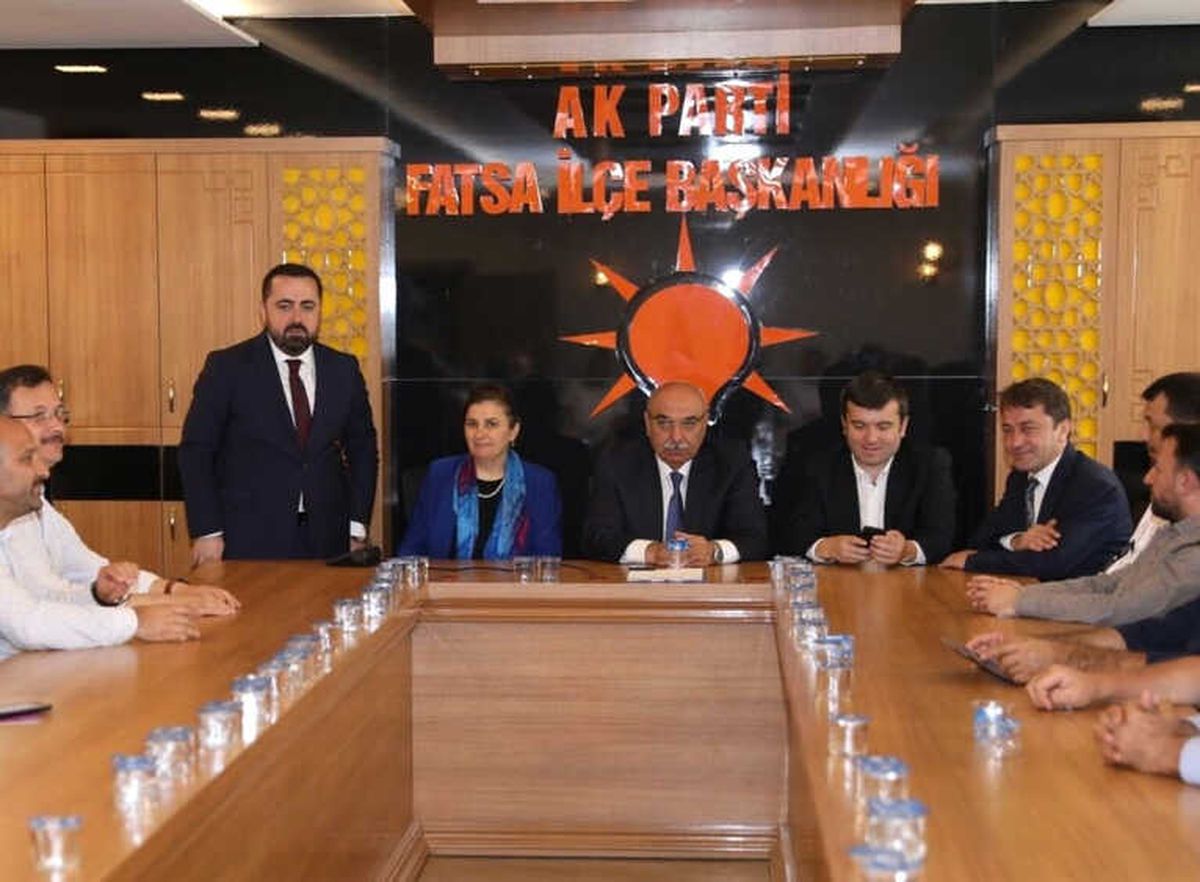 Fatsa AK Parti\'de Bayramlaşma Programı