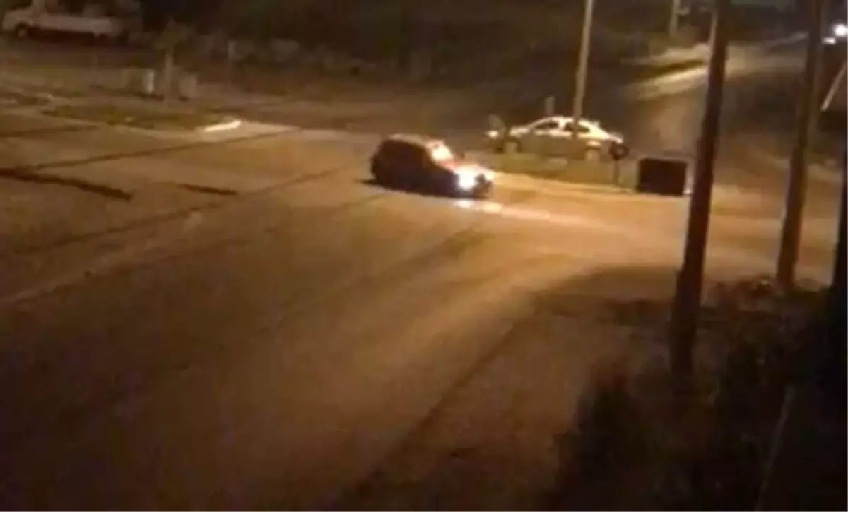 Gece Yarısı Driftçileri Mahalleliyi Canından Bezdirdi