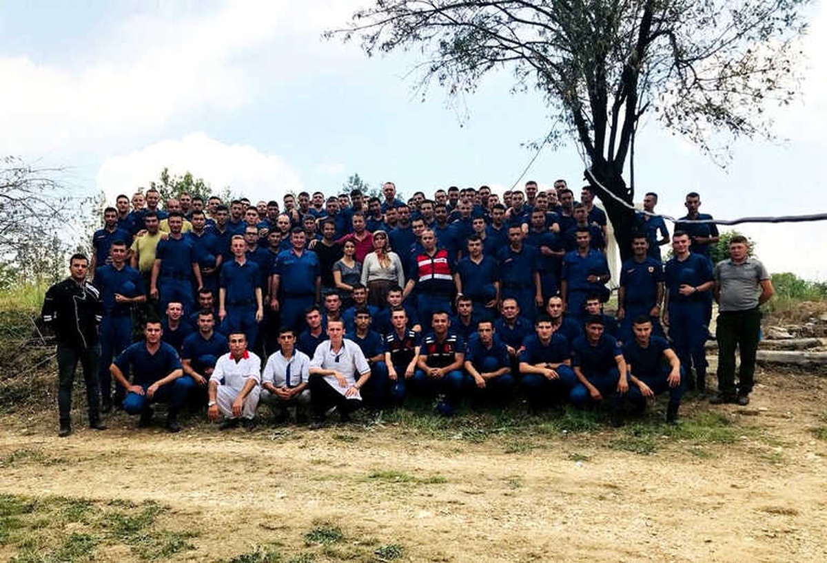 Şehit Aileleri Kurbanlıklarını Askerle Paylaştı