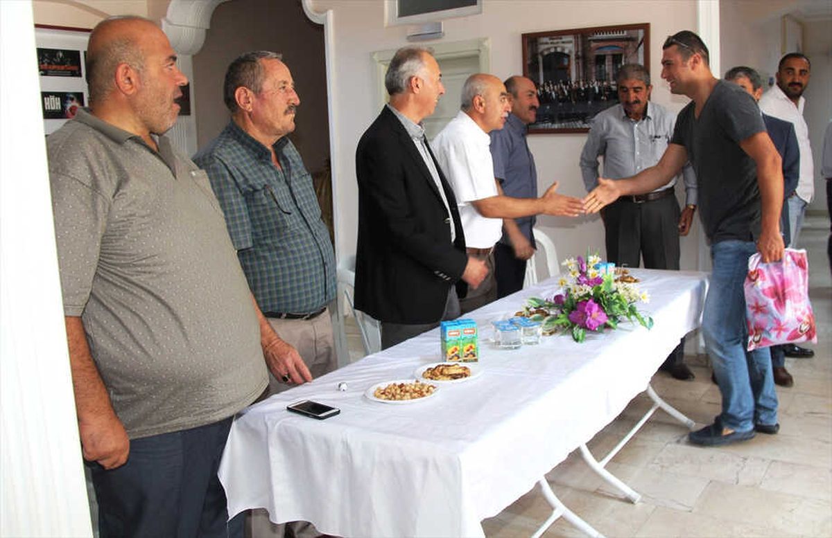 Taşova\'da Bayramlaşma Yapıldı