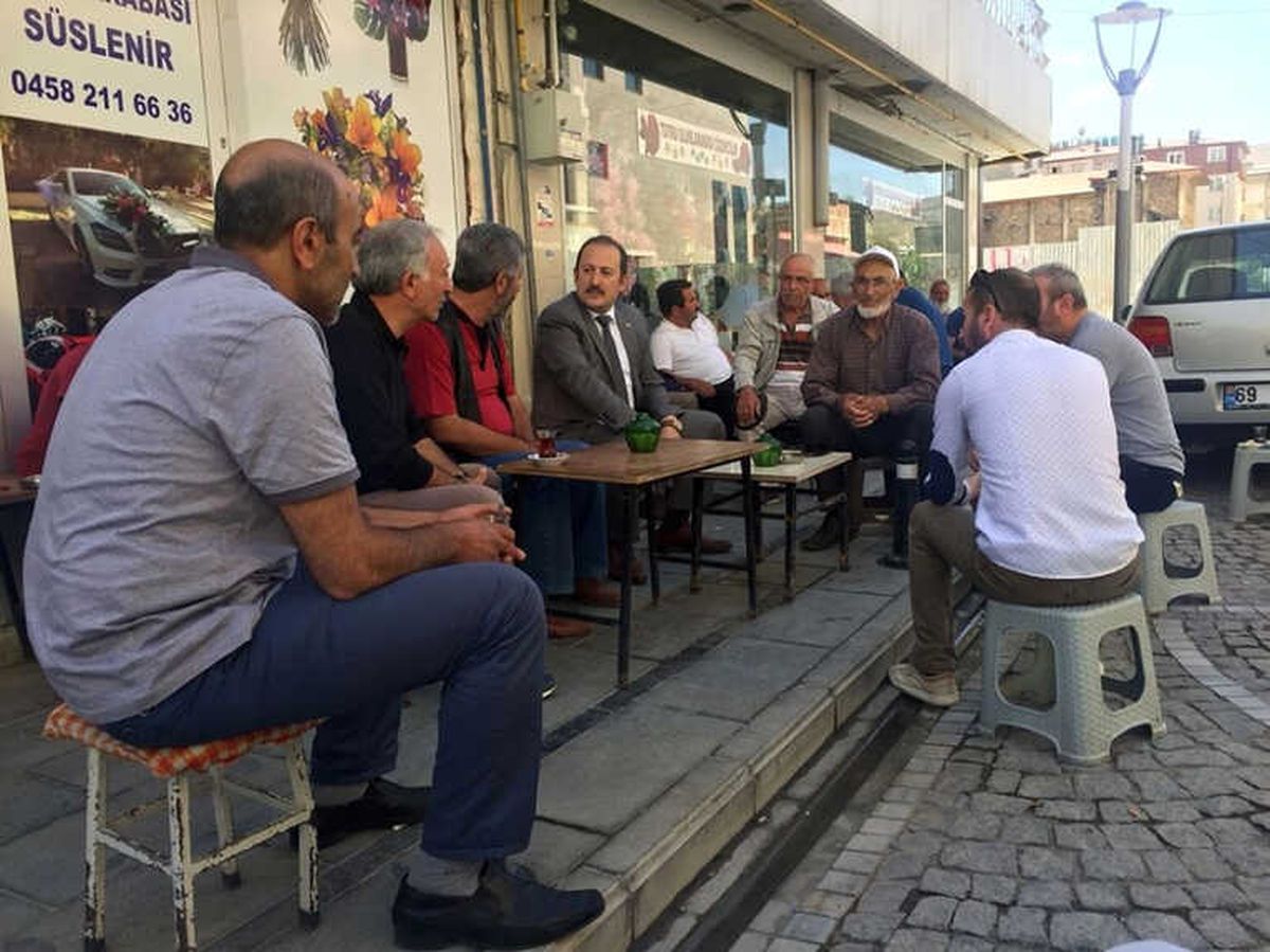 Vali Pehlivan Esnafla Bayramlaştı