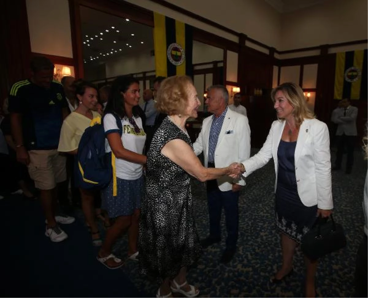 Fenerbahçe\'de Bayramlaşma Töreni Yapıldı