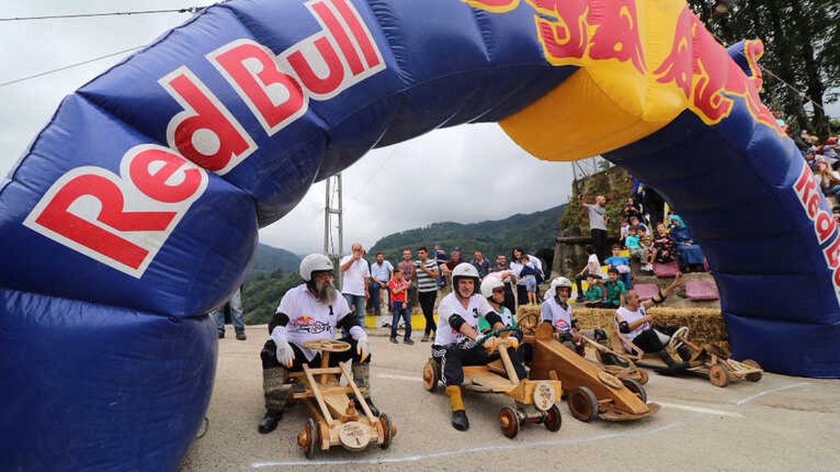 Karadeniz\'den Red Bull Formulaz Geçti