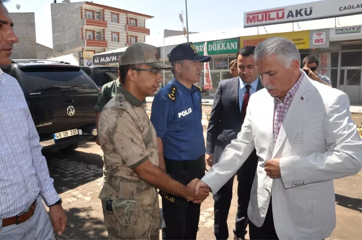 Muş Valisi Aziz Yıldırım, Bulanık İlçesini Ziyaret Ederek Vatandaşların Kurban Bayramını Kutladı.