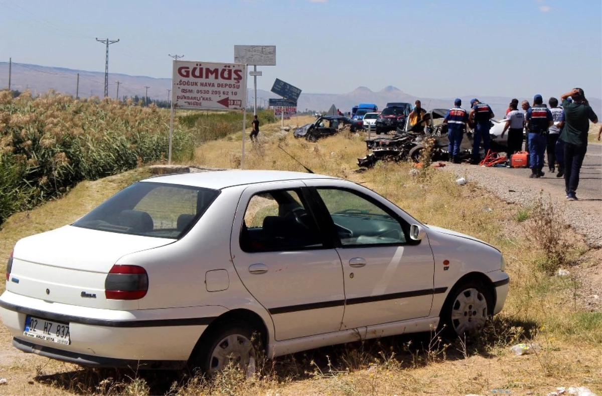 Kayseri\'de Feci Kaza: 2 Ölü, 9 Yaralı