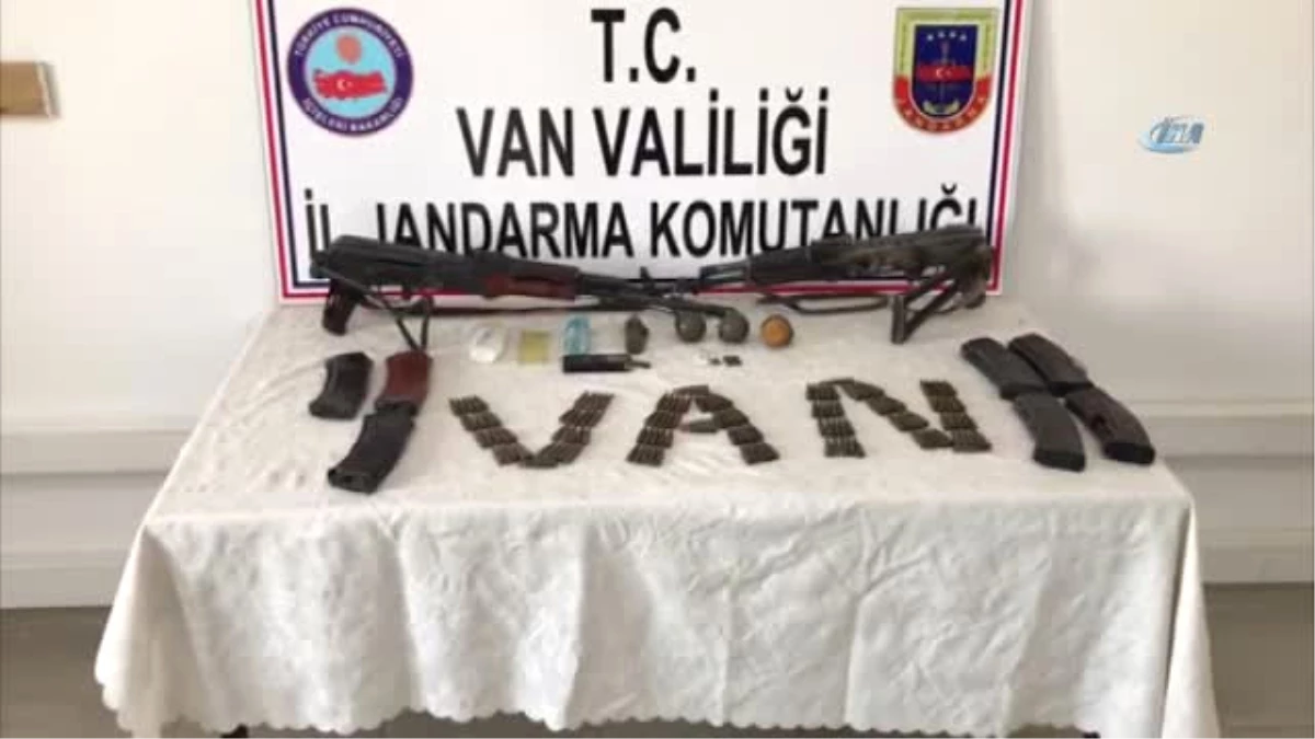 Van\'da Jandarma, Saldırı Hazırlığındaki 2 Teröristi Etkisiz Hale Getirdi