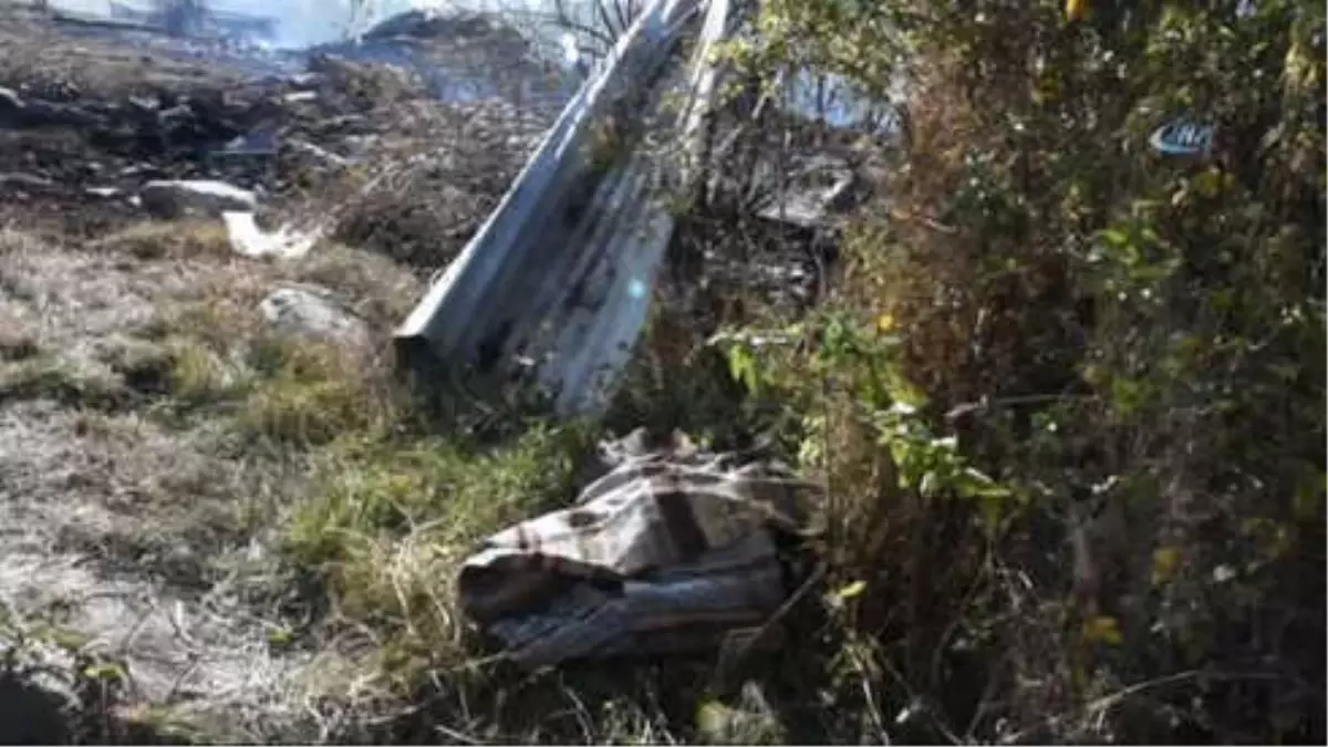 8 Evin Küle Döndüğü Yangında Mutfak Tüpü Patlamadı