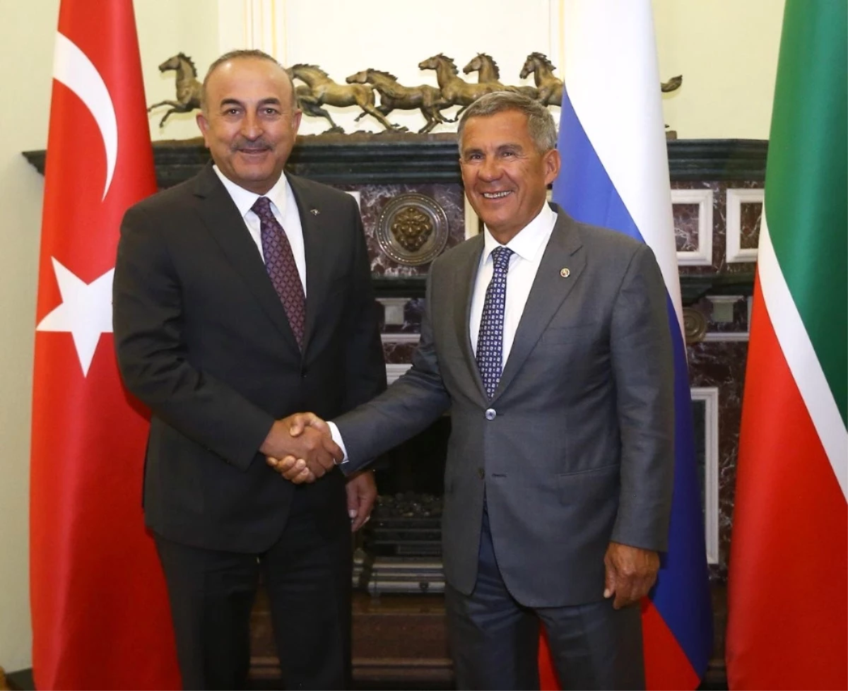 Bakan Çavuşoğlu, Tataristan Cumhurbaşkanı ile Görüştü