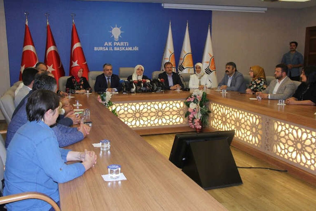 Bakan Selçuk: "Ekonomik Kuşatma ve Baskılara Boyun Eğmeyeceğiz"