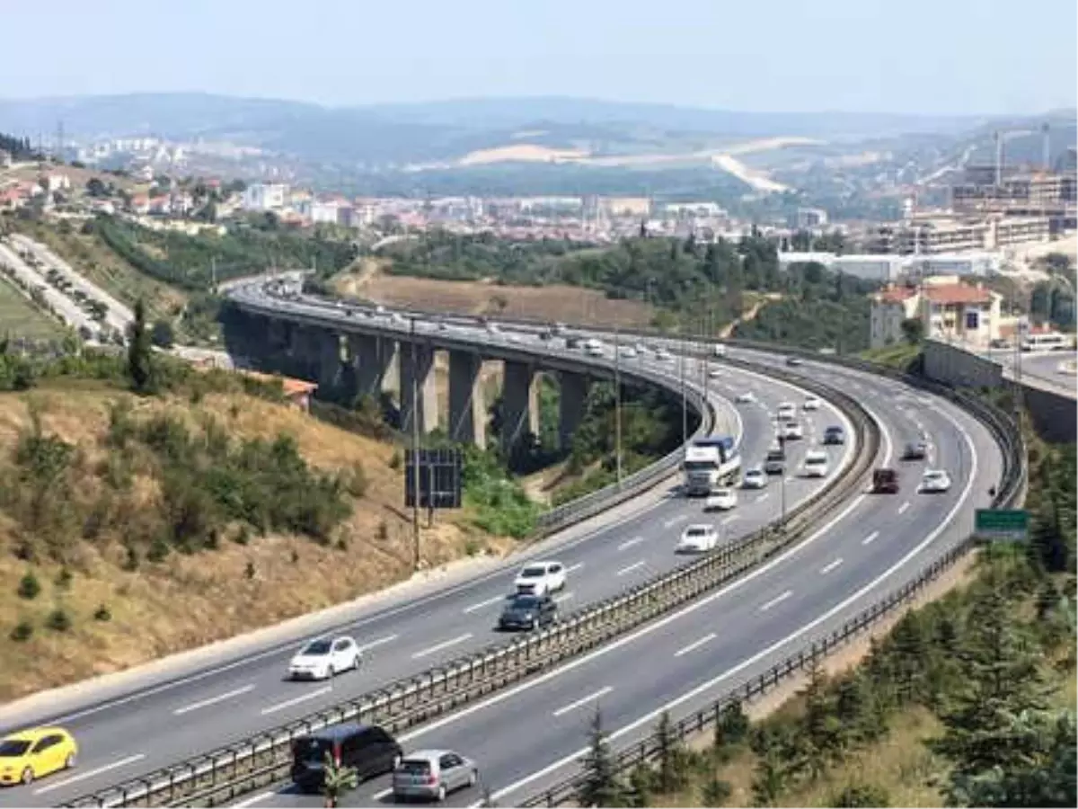 Bayram Tatilcileri Dönüşe Geçti