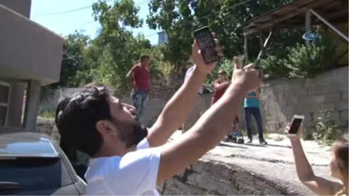 Bu Köyde Telefon Çekmiyor.