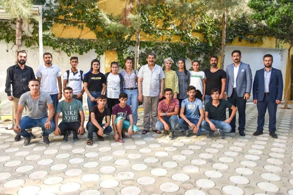 Öğrencilerden Başkan Atilla\'ya Bayram Ziyareti