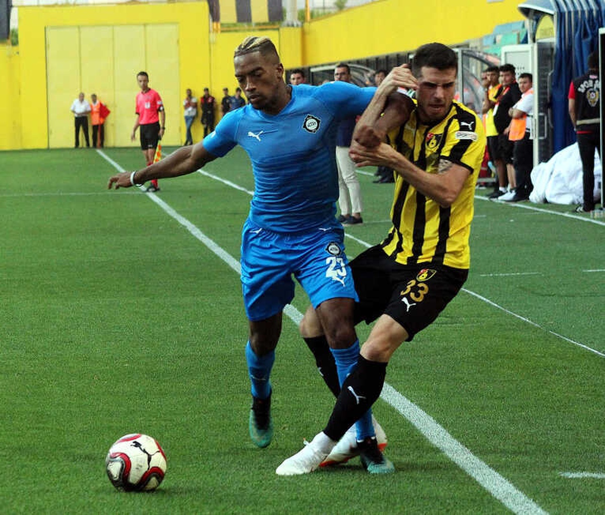 Altay İstanbulspor\'u Farklı Geçti