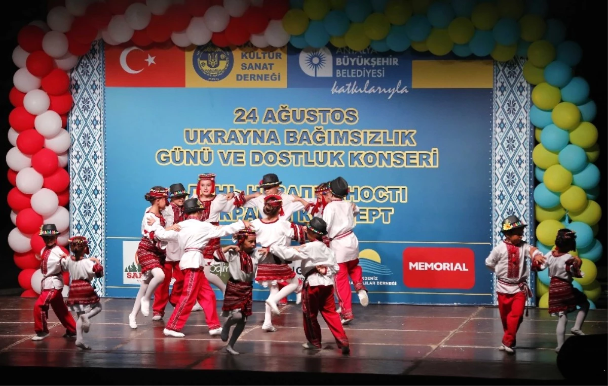 Antalya\'da Ukrayna Bağımsızlık Günü Kutlandı