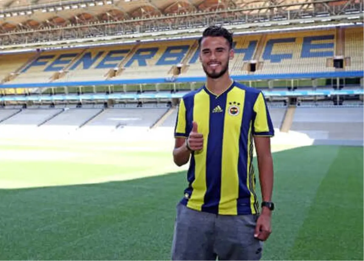 Fenerbahçe, Diego Reyes ile Sözleşme İmzaladı