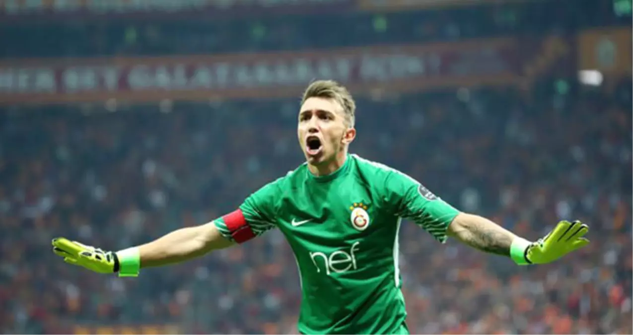 Galatasaray\'ın Kalecisi Muslera, Gomis ile Kavga Ettiğine Dair Haberleri Yalanladı