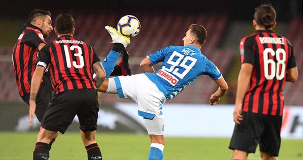 Napoli, 2-0 Geriye Düştüğü Maçta Milan\'ı 3-2 Yendi