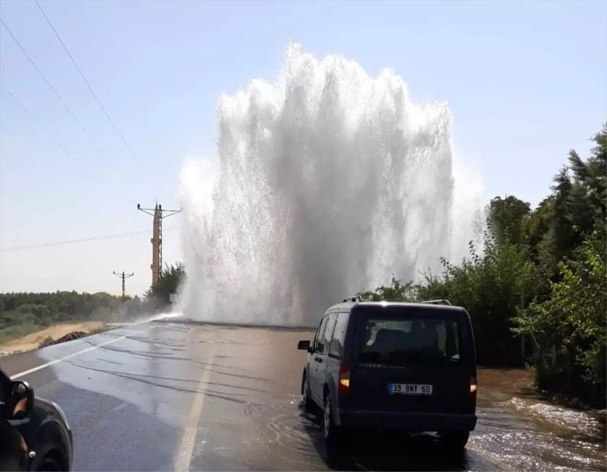 Nusaybin\'de İçme Suyu Borusu Patladı