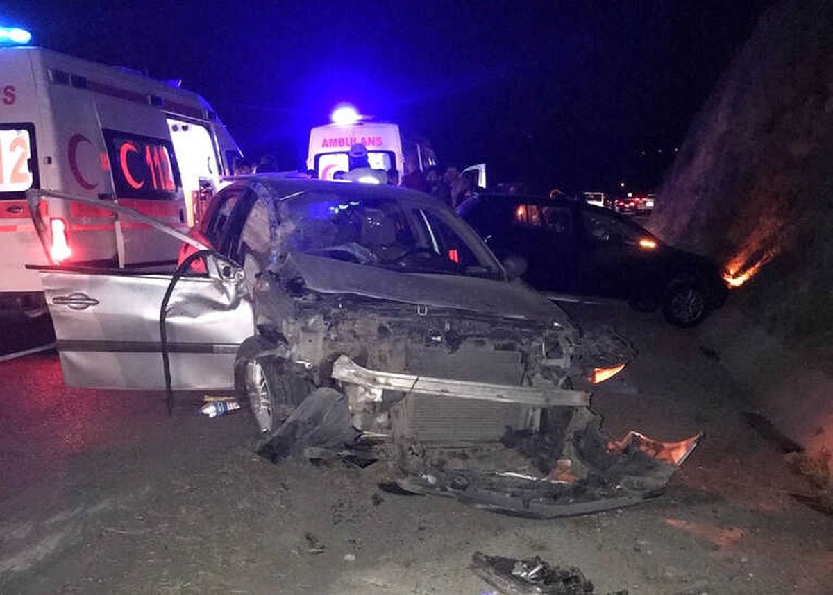 Samsun\'da Trafik Kazası: 1 Ölü, 3 Yaralı