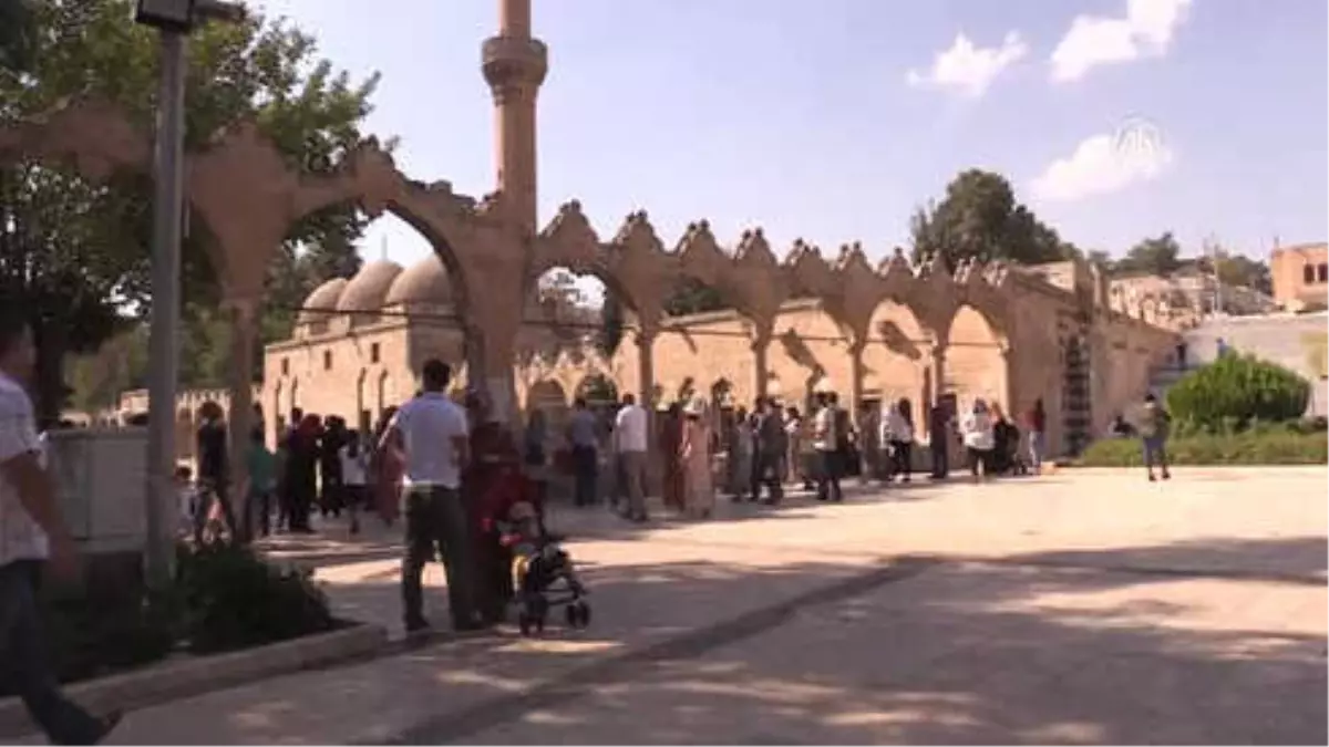 Şanlıurfa ile Malatya\'da Sıcak Hava Bunalttı (2)