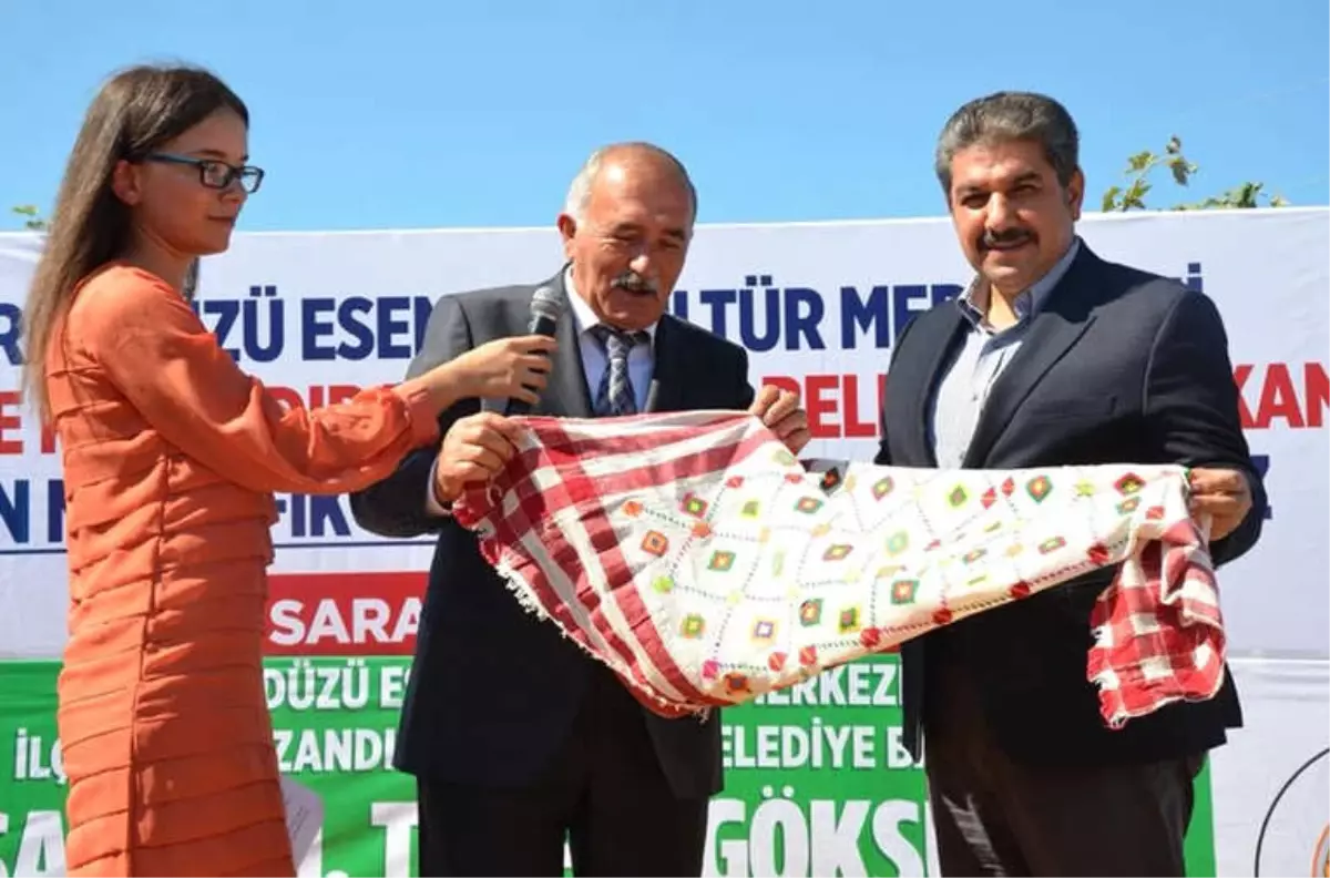 Saraydüzü\'ne, Esenler Belediyesi\'nden Kültür Merkezi