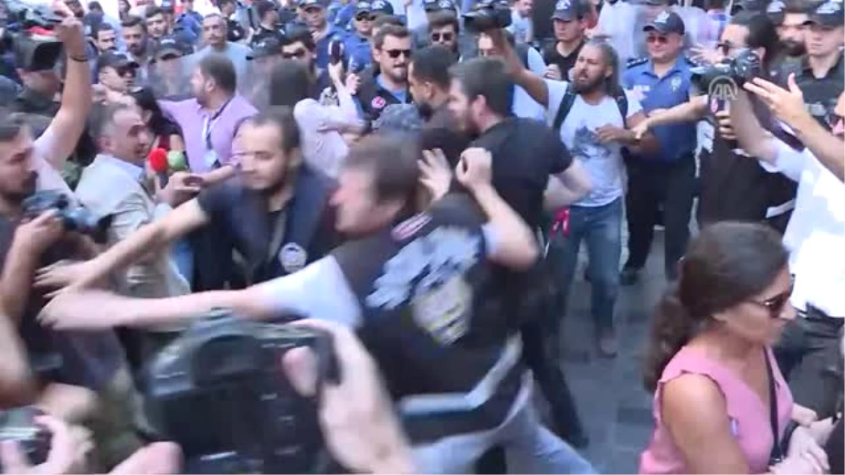 Taksim\'de İzinsiz Gösteriye Polis Müdahalesi