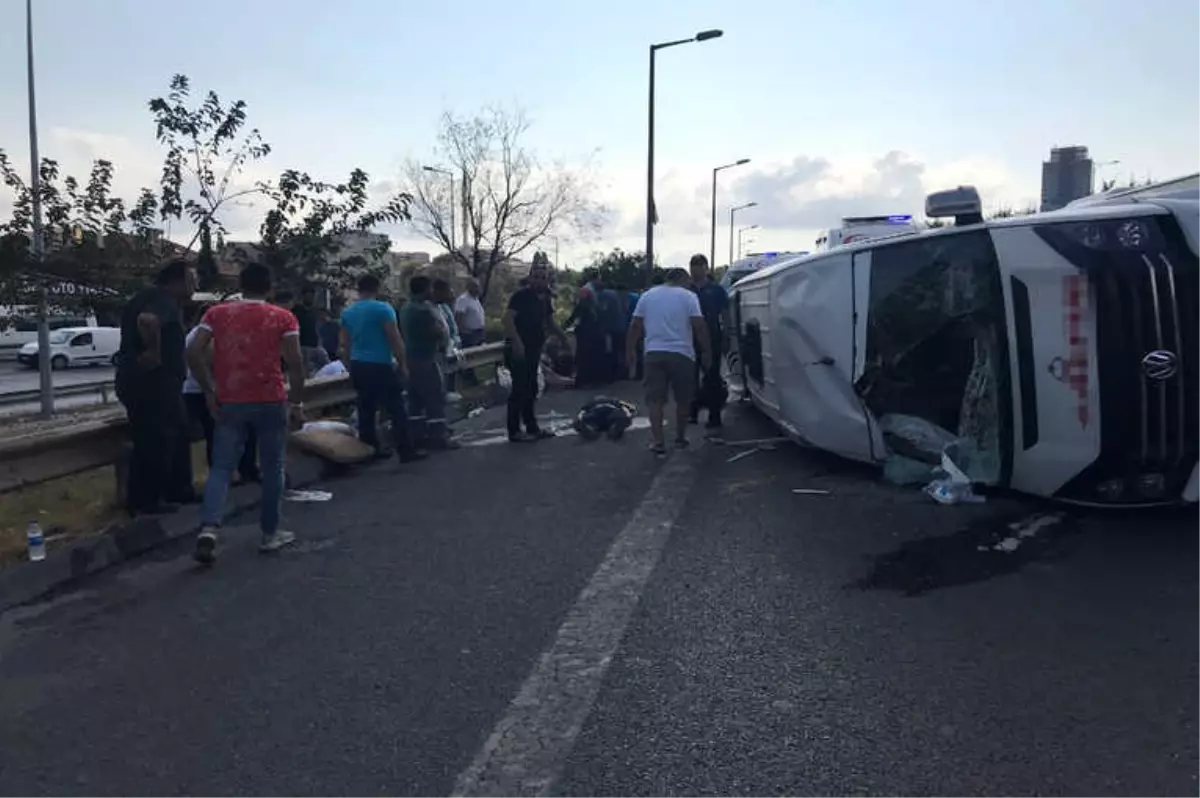 İstanbul\'da Bayram Tatili Dönüşü Feci Kaza: 10 Yaralı