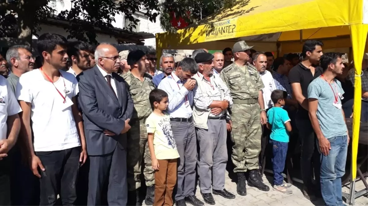 Şehit Uzman Çavuş Yunus Emrah Ateş, Dualarla Son Yolculuğuna Uğurlandı