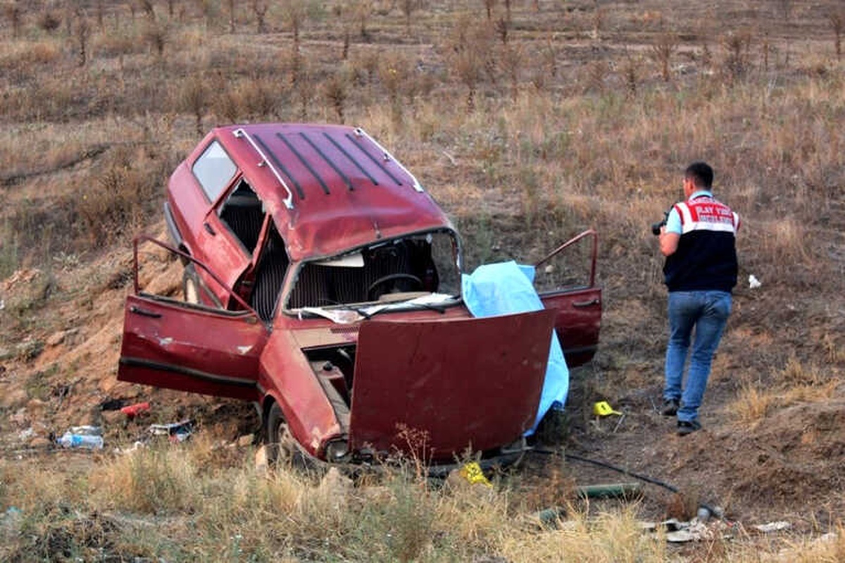 Takla Atan Otomobilin Sürücüsü Öldü