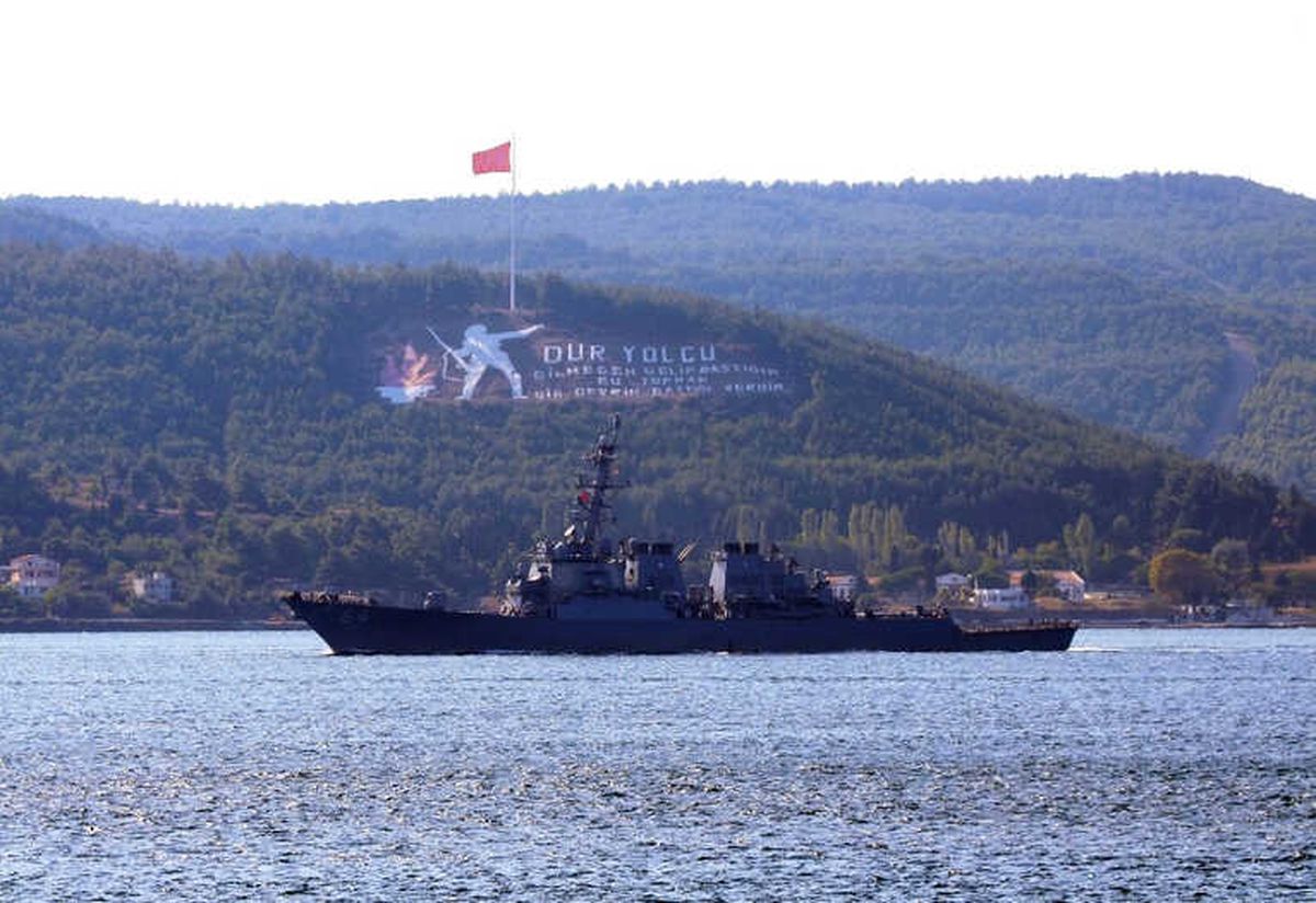 ABD Savaş Gemisi Boğazdan Geçti