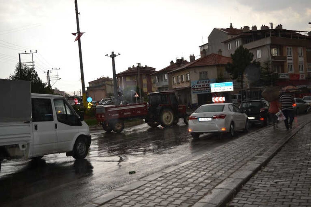Afyonkarahisar\'da Sağanak Yağış