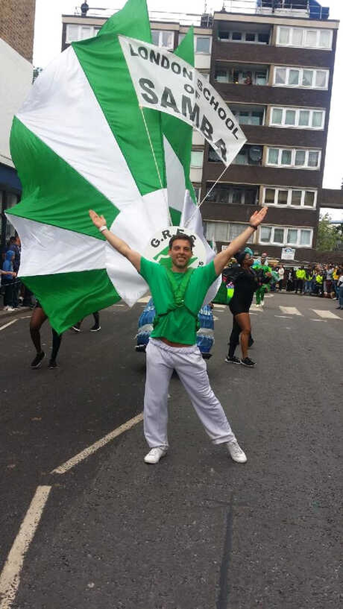Avrupa\'nın En Büyük Sokak Festivali Notting Hill Karnavalı Sürüyor (4)