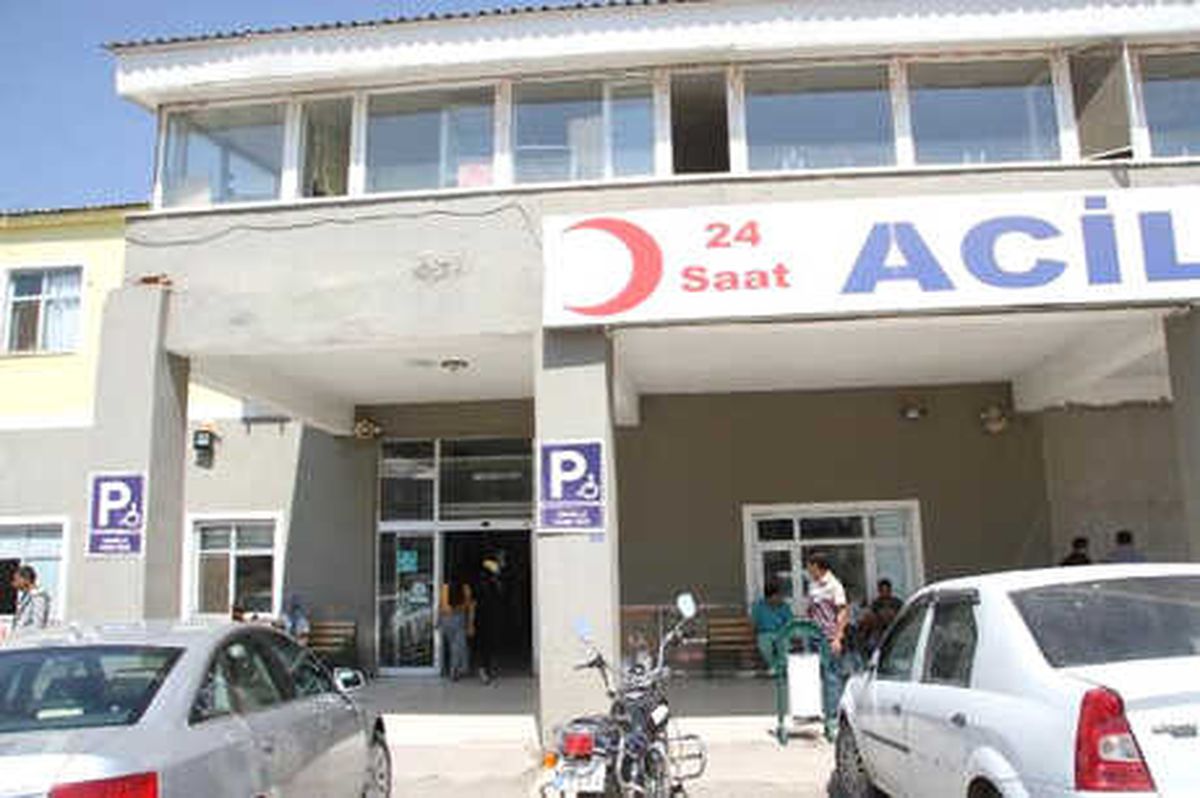 Eşini Döverek, Öldürdükten Sonra İntihar Etti