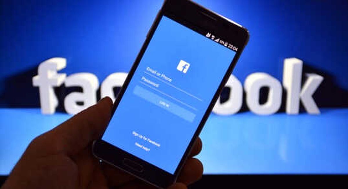 Facebook Myanmar Ordusuna Ait Hesapları Kapattı