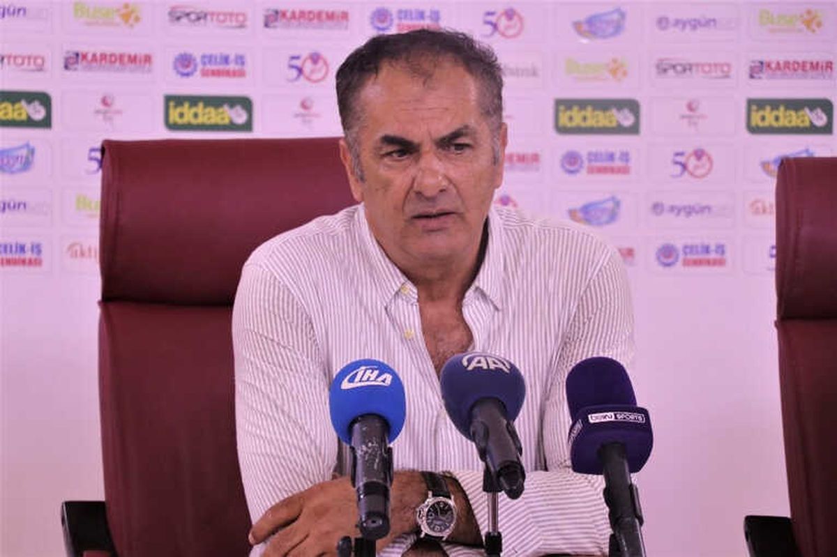 Fikret Yılmaz: "Oyuncuların Lisansları Çıkarıldığında Farklı Bir Karabükspor İzlettireceğiz"