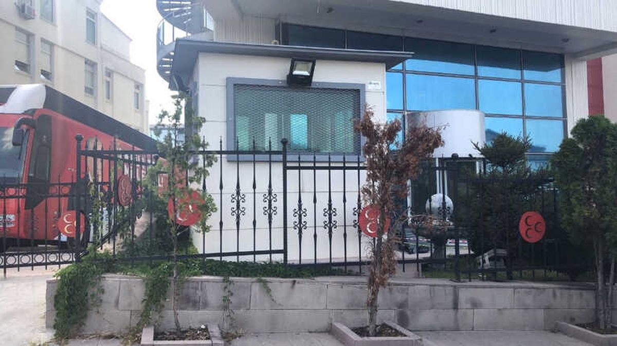 MHP Genel Merkezi Önünde Silah Sesi Duyuldu