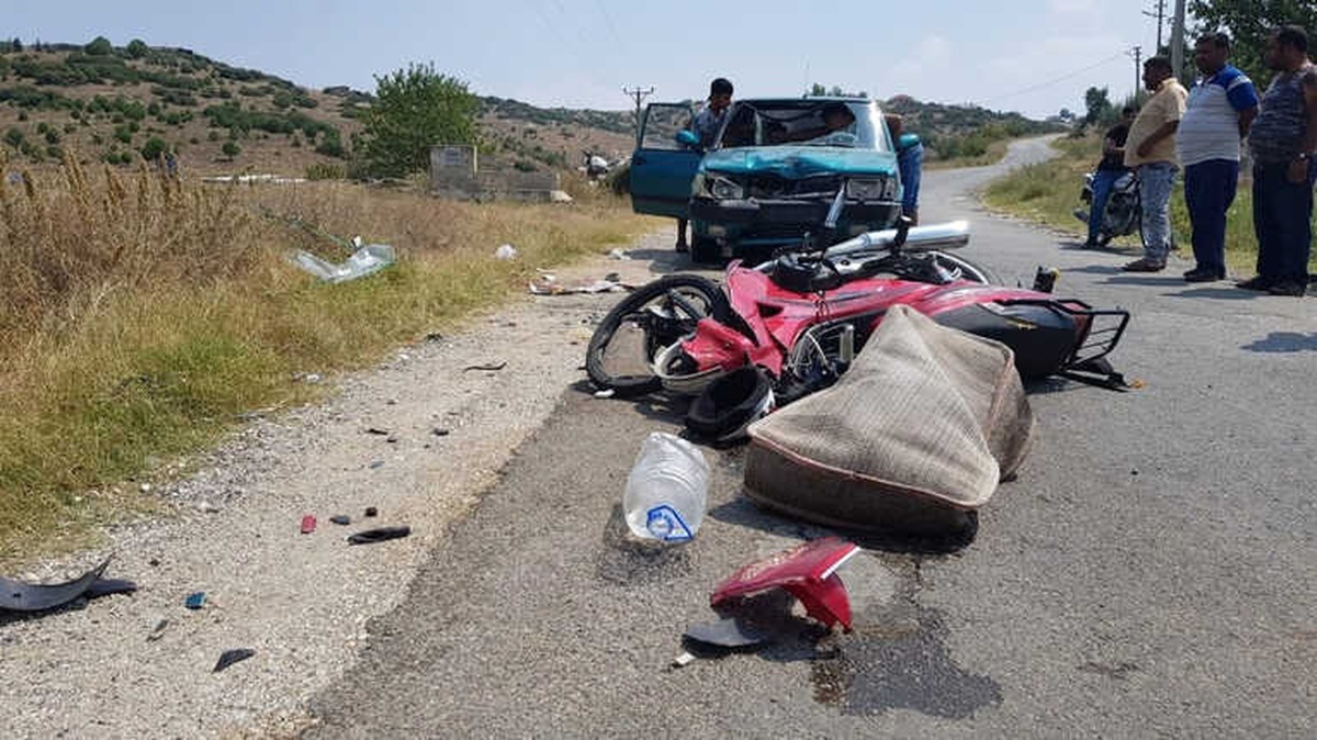 Otomobil ile Motosiklet Kafa Kafaya Çarpıştı: 1 Ağır Yaralı