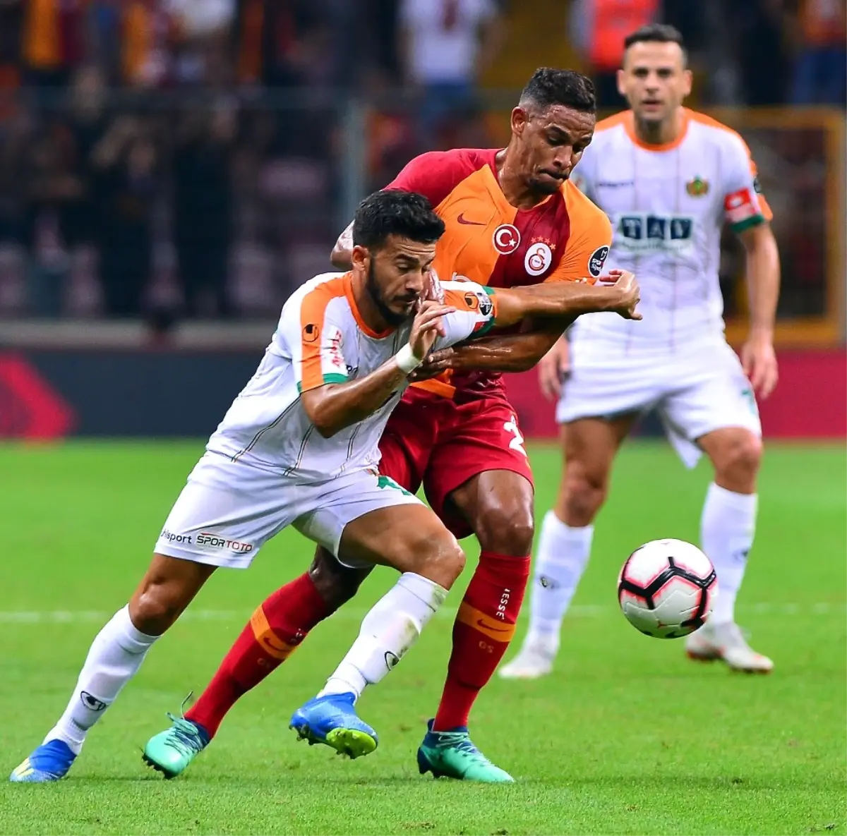 Spor Toto Süper Lig: Galatasaray: 1 - Aytemiz Alanyaspor: 0 (İlk Yarı)