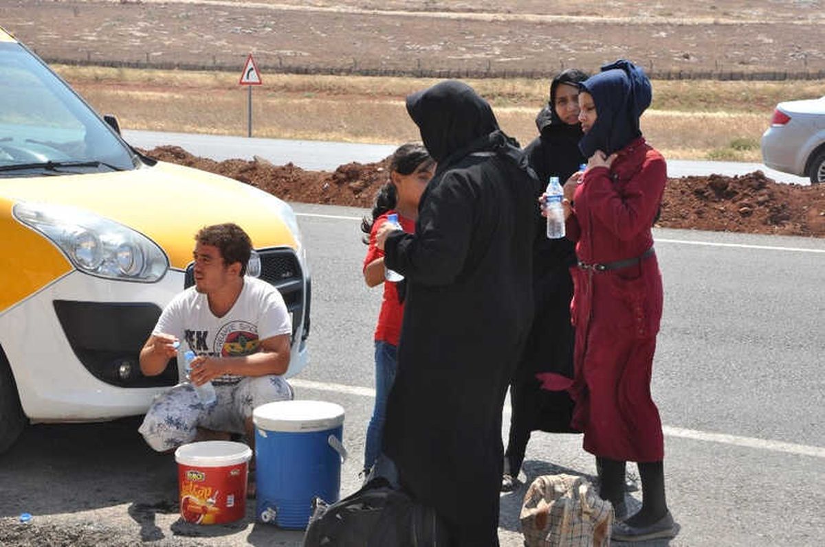 Suriyelilerin Türkiye\'ye Dönüşü Başladı