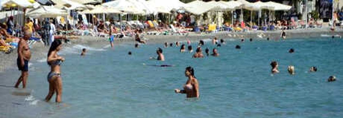 Turizmci ve Esnaf Çifte Bayram Yaşadı
