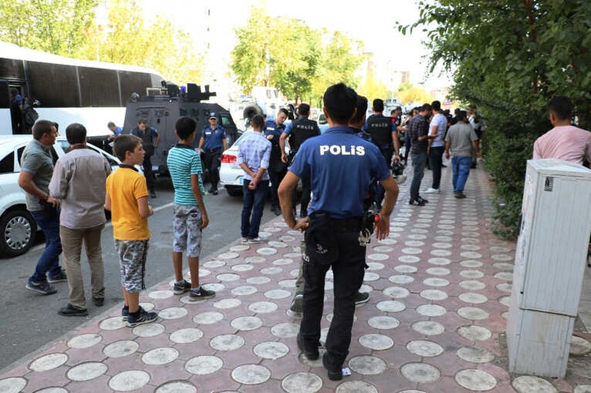 Akrabaların Arazi Kavgasında 10 Kişi Yaralandı