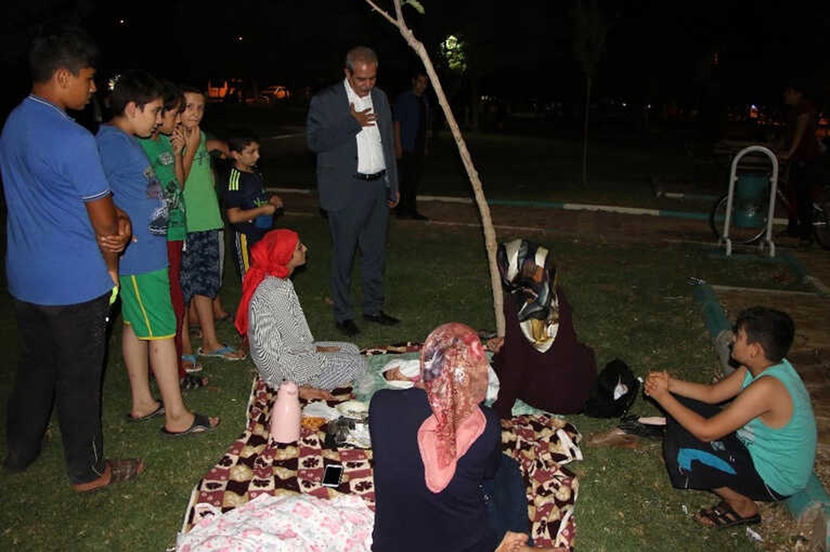 Demirkol\'dan Vatandaşlara Gece Ziyareti