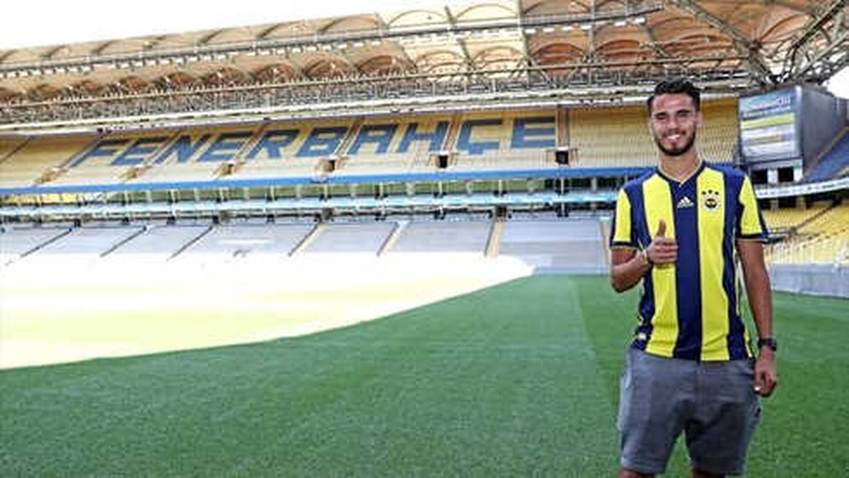 Diego Reyes Resmen Fenerbahçe\'de