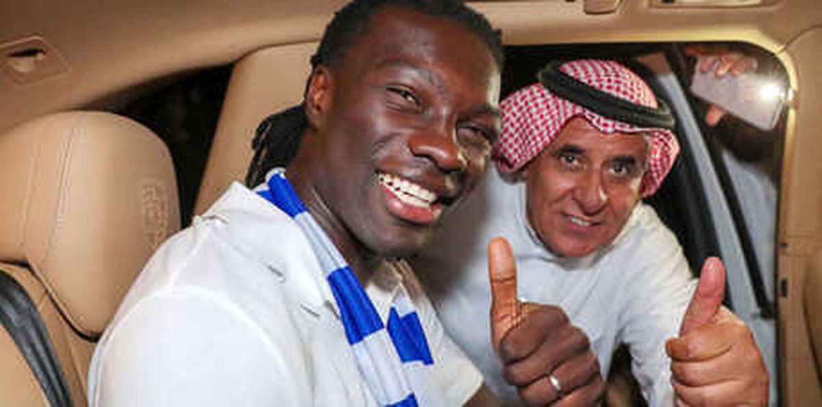G.saray\'dan Ayrılan Gomis\'e Tarihi Maaş