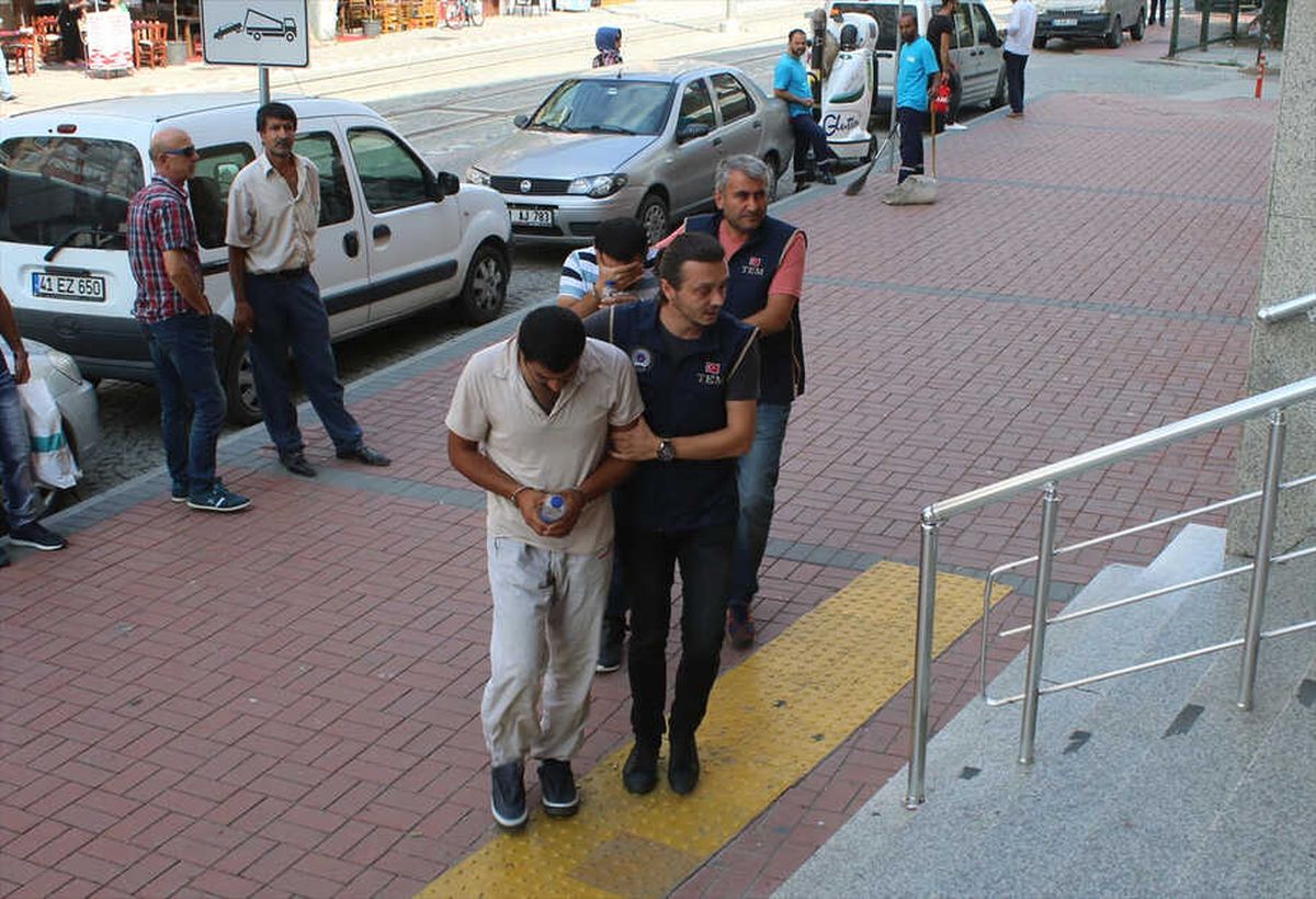 Güncelleme - Sultanahmet\'teki Canlı Bombanın İkiz Kardeşi Kocaeli\'de Yakalandı