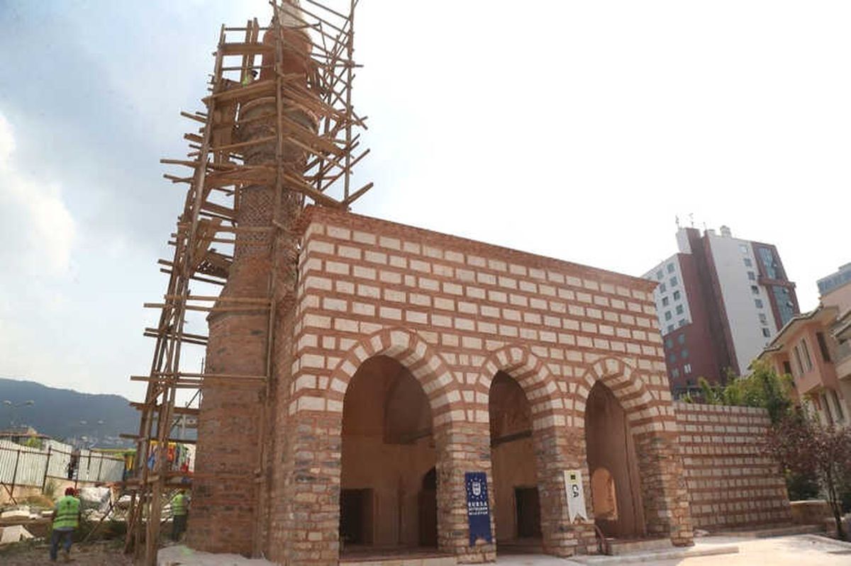 Kefensüzen Camii\'nde Son Rötuşlar